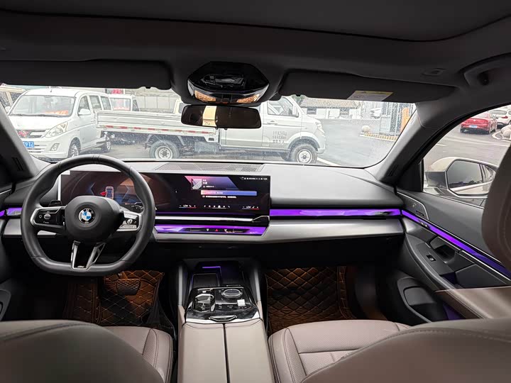 Фото 4 - BMW 5 Series