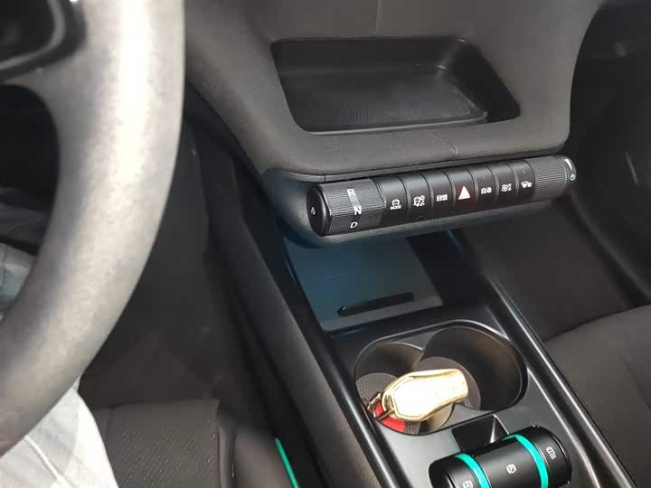 Фото 14 - BYD Dolphin