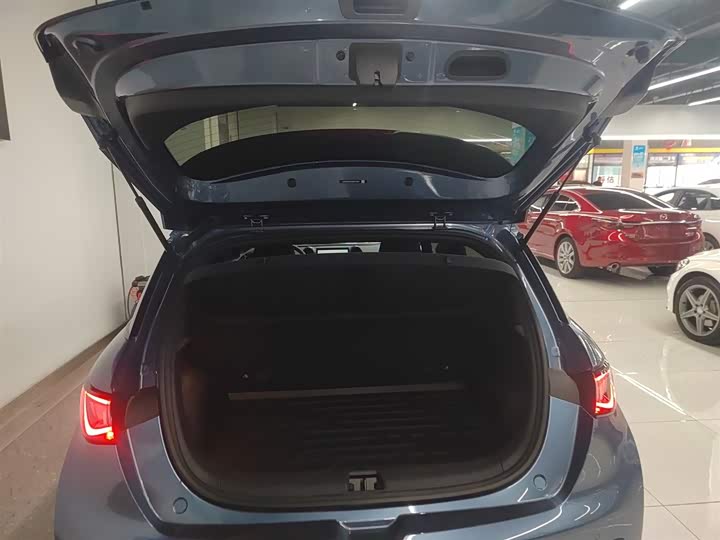 Фото 19 - BYD Dolphin