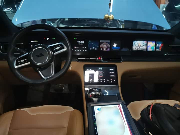 Фото 10 - LiXiang One