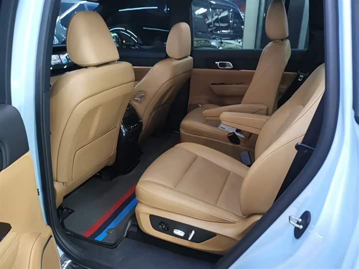 Фото 17 - LiXiang One