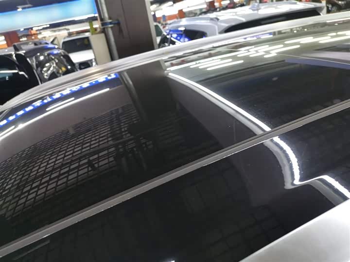 Фото 27 - LiXiang One