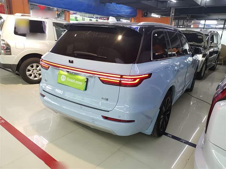 Фото 7 - LiXiang One