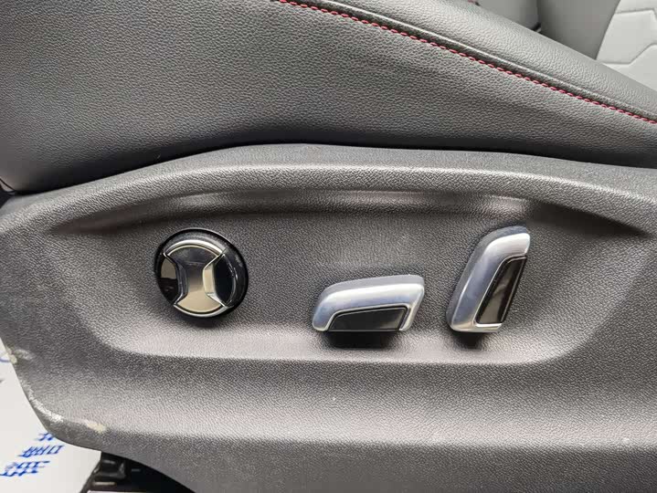 Фото 13 - Volkswagen Teramont X