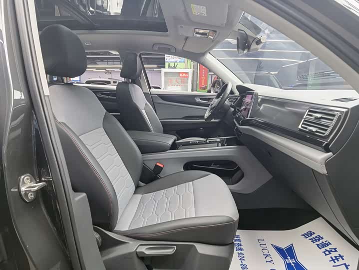 Фото 8 - Volkswagen Teramont X