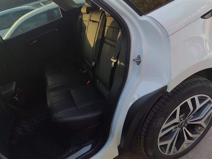 Фото 17 - Land Rover Range Rover Evoque L