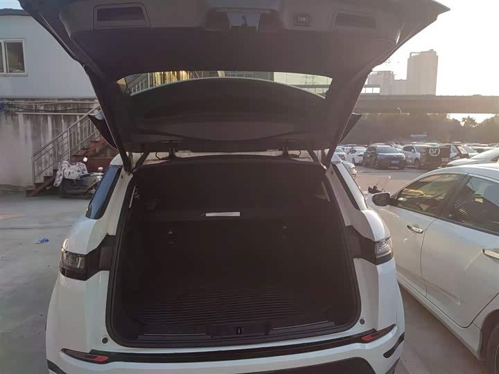 Фото 19 - Land Rover Range Rover Evoque L