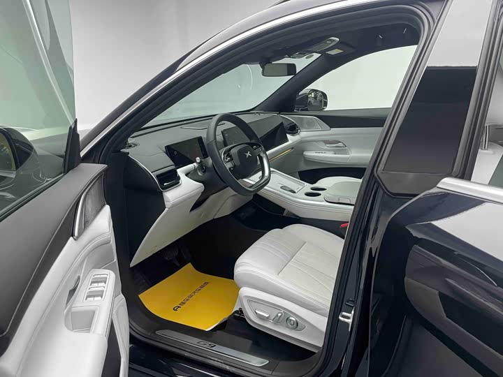 Фото 8 - XPeng G9