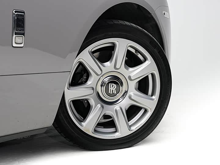 Фото 10 - Rolls-Royce Dawn