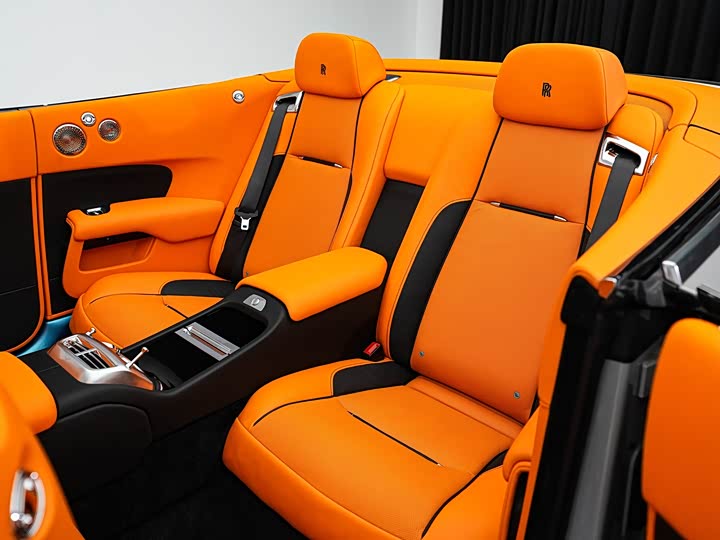 Фото 14 - Rolls-Royce Dawn