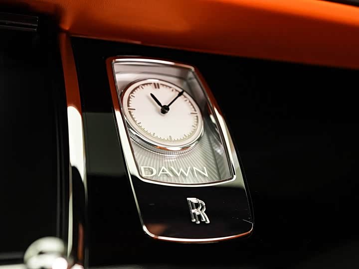 Фото 19 - Rolls-Royce Dawn