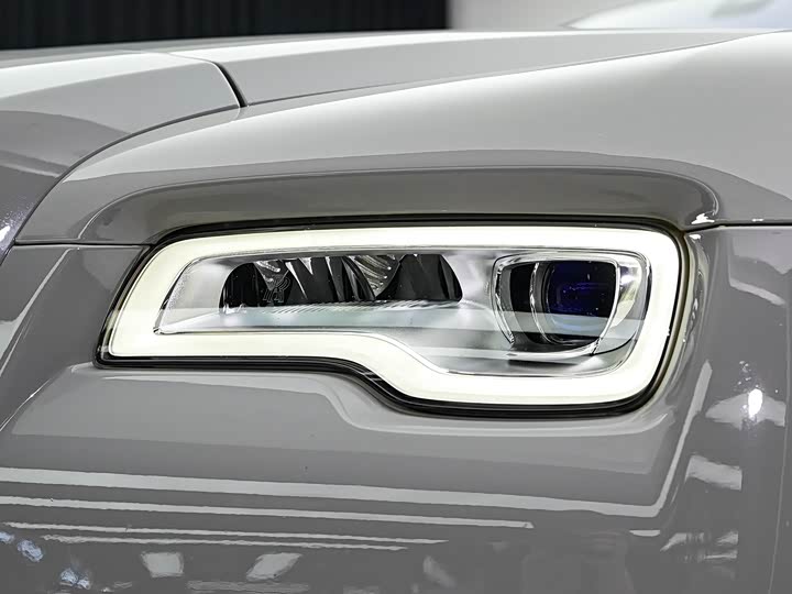 Фото 8 - Rolls-Royce Dawn