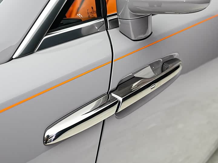 Фото 9 - Rolls-Royce Dawn