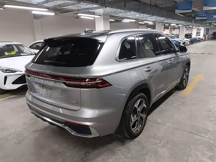 Фото 7 - Geely Monjaro