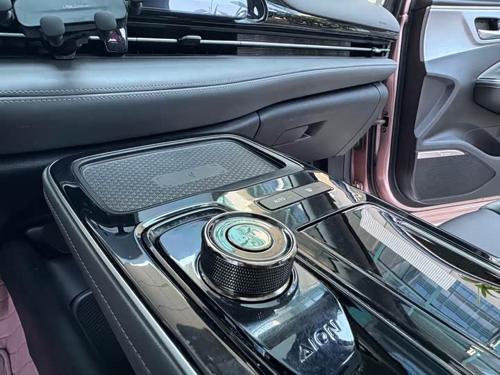 Фото 15 - GAC Aion S Plus