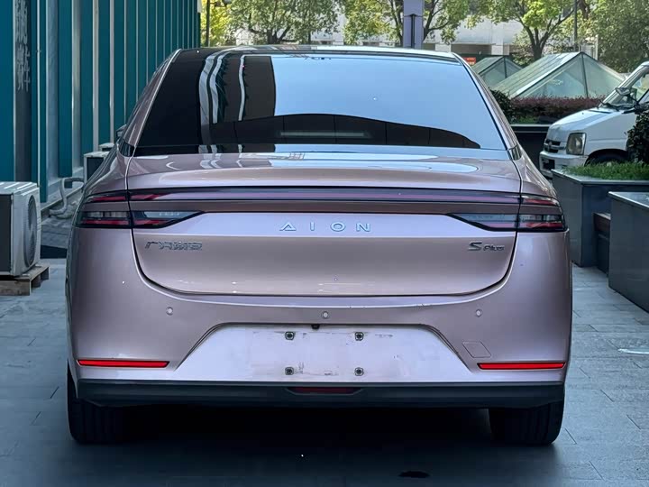 Фото 4 - GAC Aion S Plus