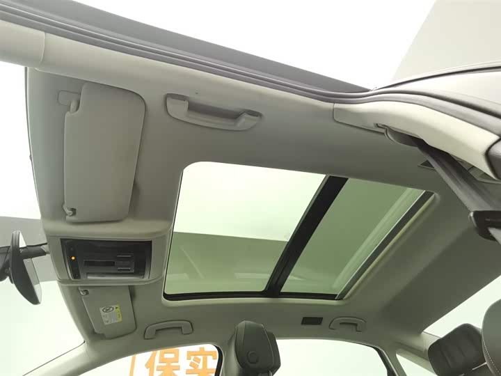 Фото 14 - Volkswagen Passat