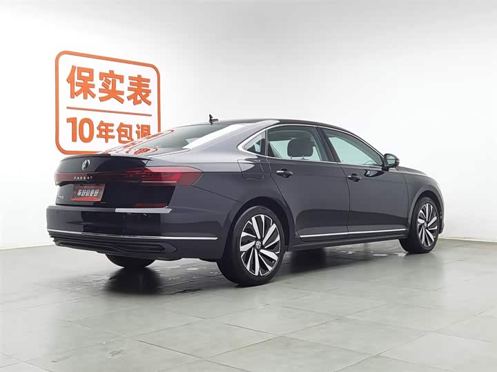 Фото 2 - Volkswagen Passat