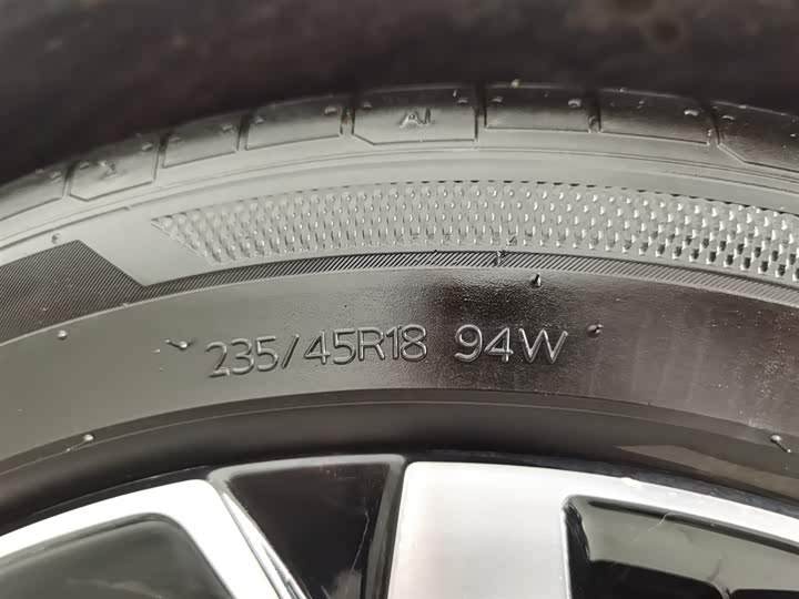 Фото 24 - Volkswagen Passat