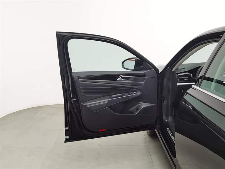 Фото 8 - Volkswagen Passat