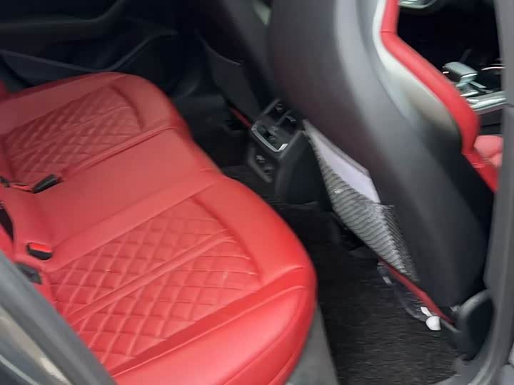 Фото 5 - Audi S4