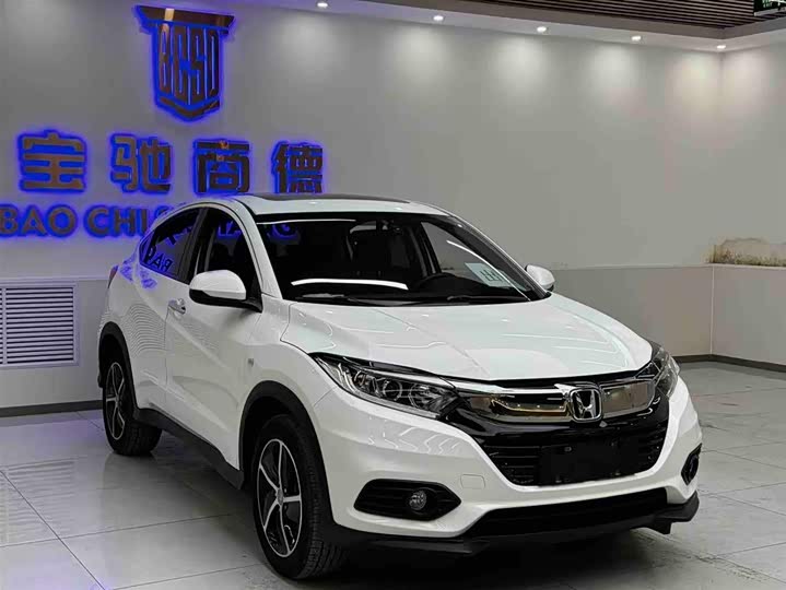 Фото 2 - Honda Vezel