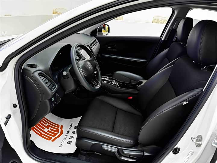 Фото 7 - Honda Vezel