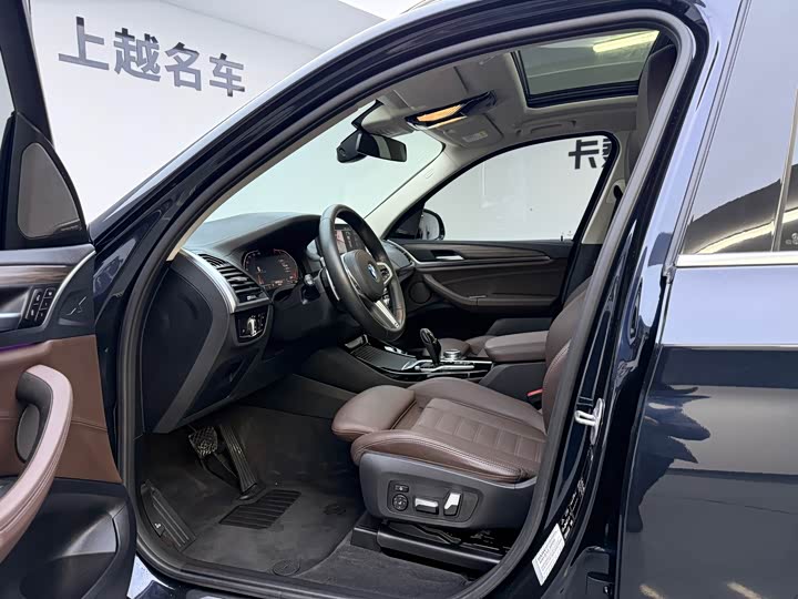 Фото 10 - BMW X3