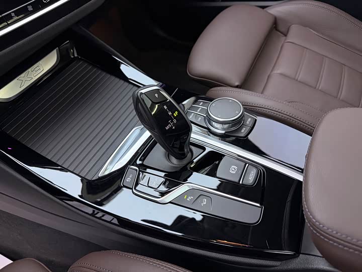 Фото 23 - BMW X3