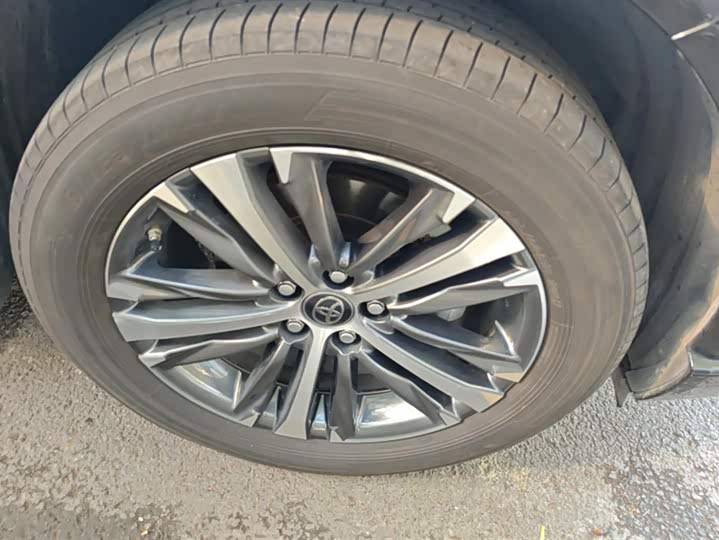 Фото 6 - Toyota Venza