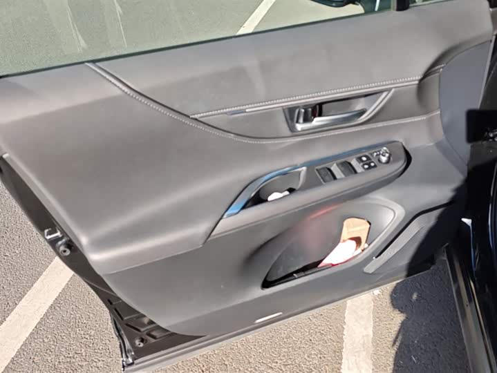 Фото 7 - Toyota Venza