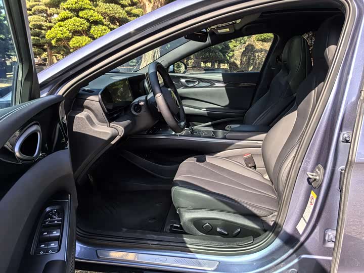 Фото 13 - BYD Seal