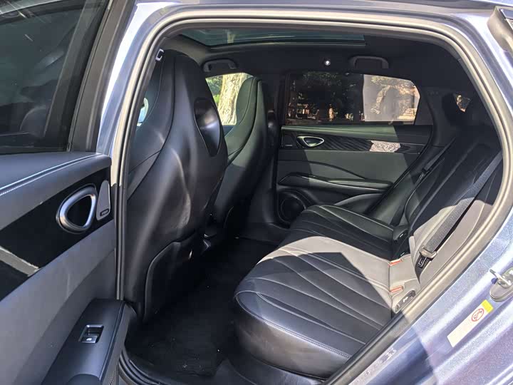 Фото 14 - BYD Seal