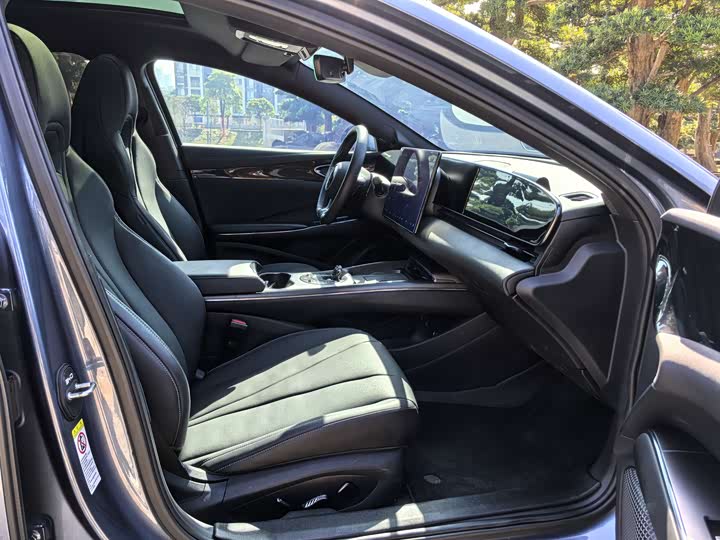 Фото 16 - BYD Seal