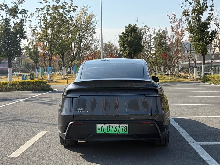 Фото 6 - Tesla Model Y