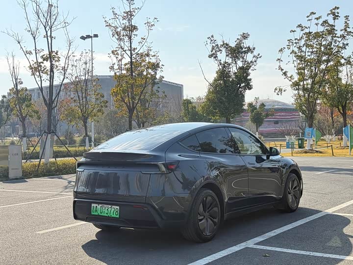 Фото 7 - Tesla Model Y