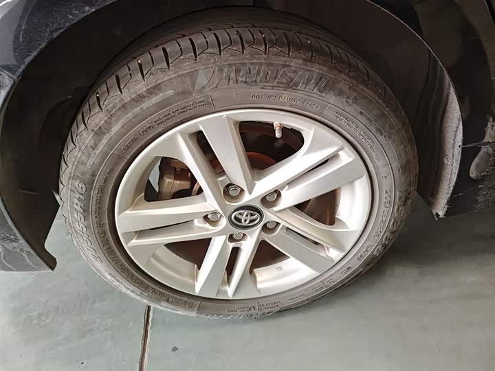 Фото 26 - Toyota Levin