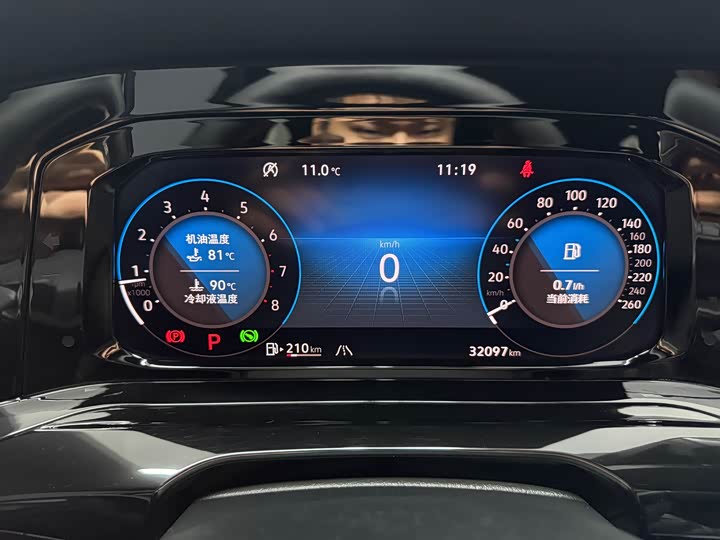 Фото 15 - Volkswagen Golf