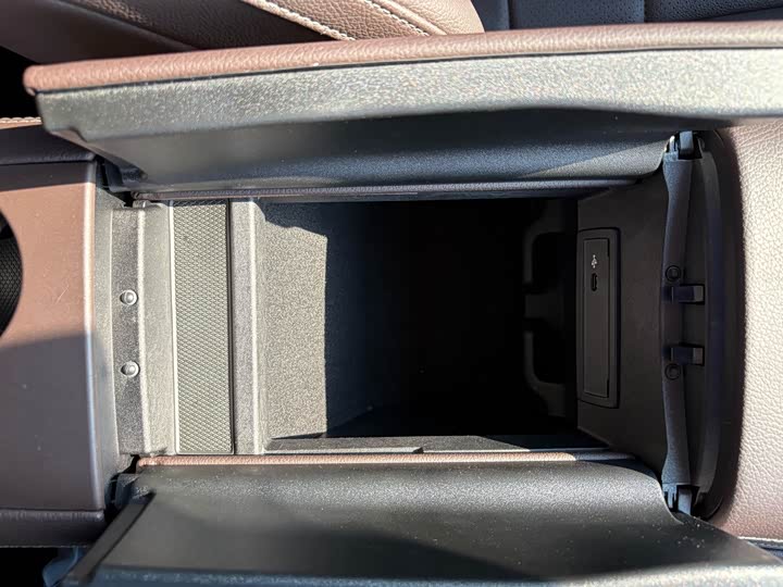 Фото 9 - Mercedes-Benz GLS-Class