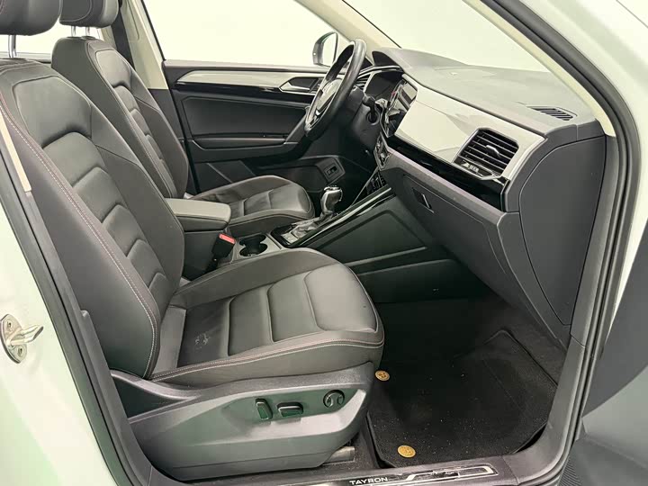 Фото 16 - Volkswagen Tayron