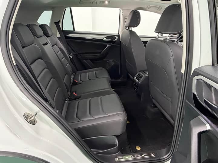 Фото 17 - Volkswagen Tayron