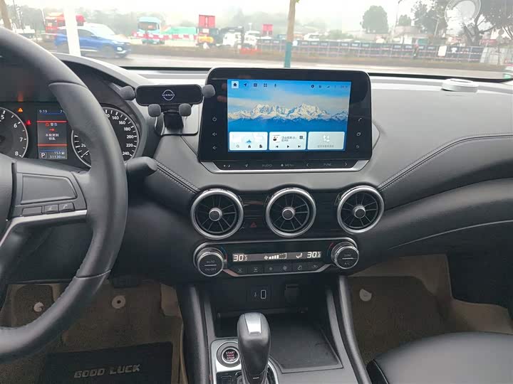 Фото 13 - Nissan Sylphy