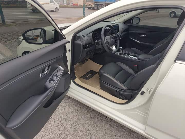 Фото 16 - Nissan Sylphy