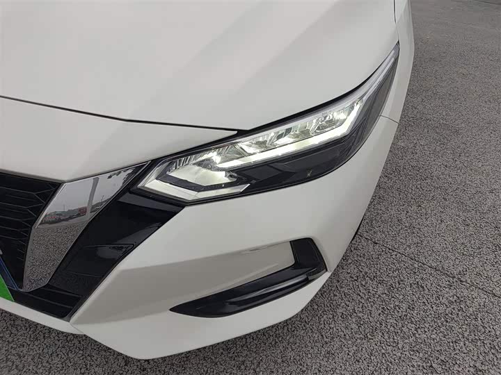 Фото 24 - Nissan Sylphy