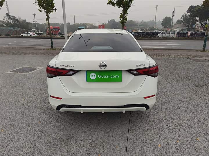 Фото 6 - Nissan Sylphy