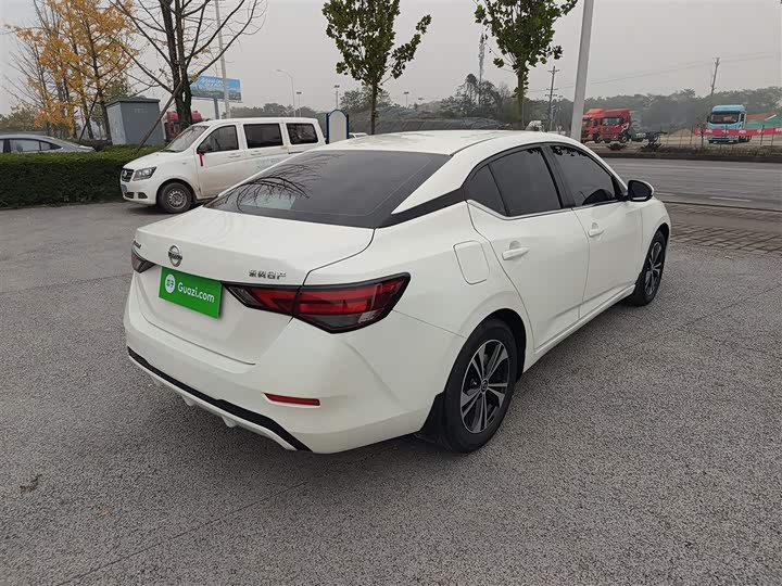 Фото 7 - Nissan Sylphy