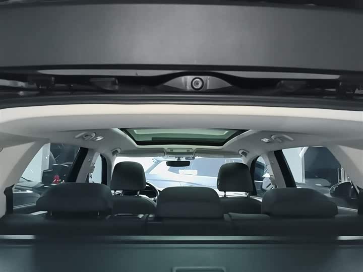 Фото 18 - Volkswagen Tayron