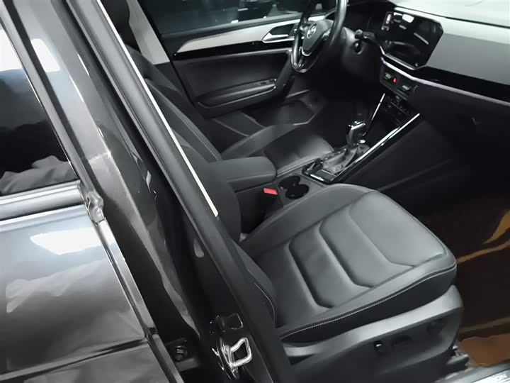 Фото 25 - Volkswagen Tayron