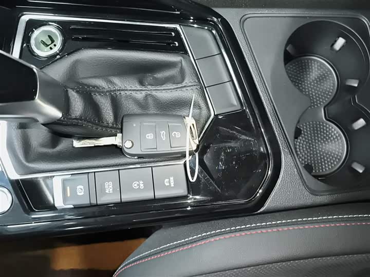 Фото 9 - Volkswagen Tayron