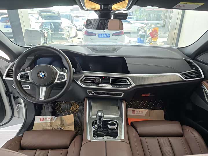 Фото 10 - BMW X6